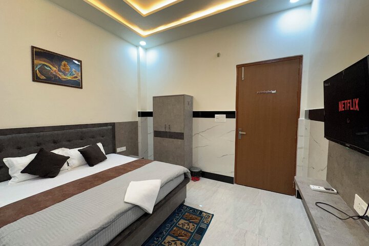 Room 13 of 57