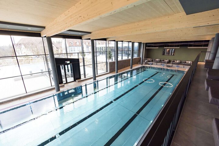 Pool 43 of 67