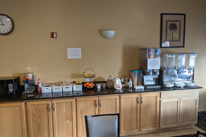 Breakfast/Coffee Service 42 of 49