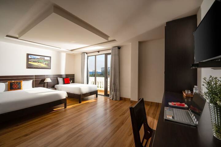 Room 5 of 26