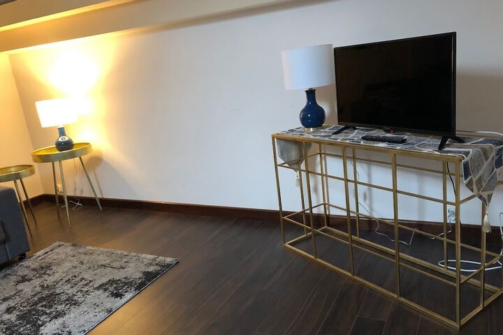 Room 28 of 38