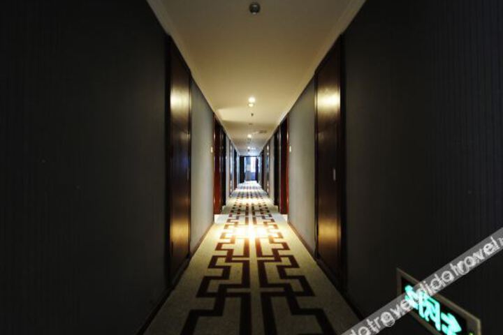 Hotel Interior 8 of 31