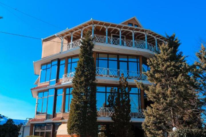 Hotel Konti