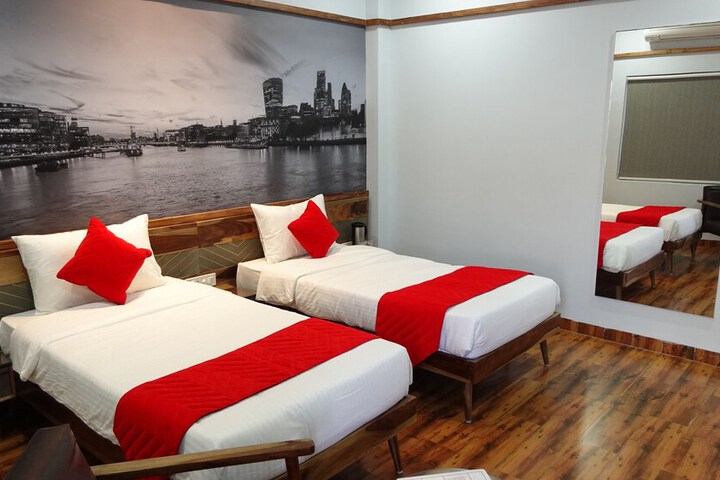 Room 12 of 46