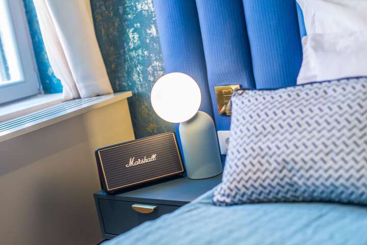 Room 34 of 192