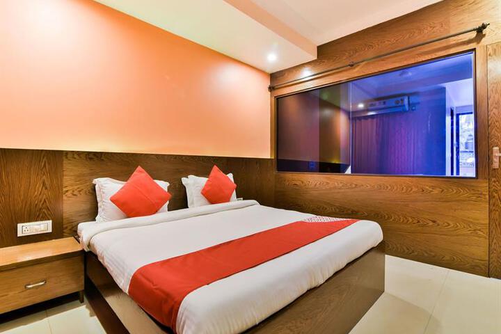 OYO 15944 HOTEL THREE SEAS