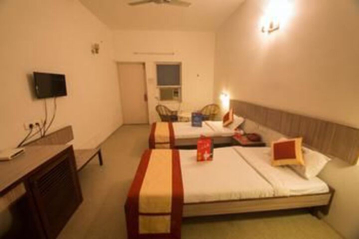 OYO Rooms Antique Civil Lines