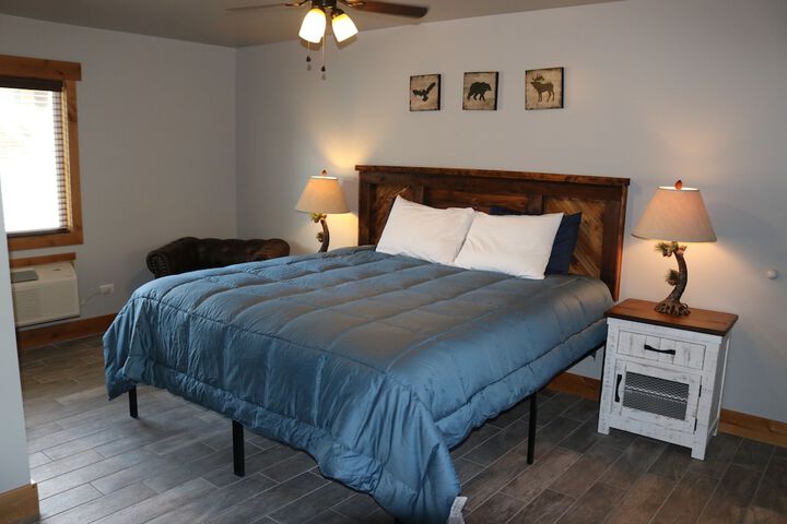 Room 4 of 87