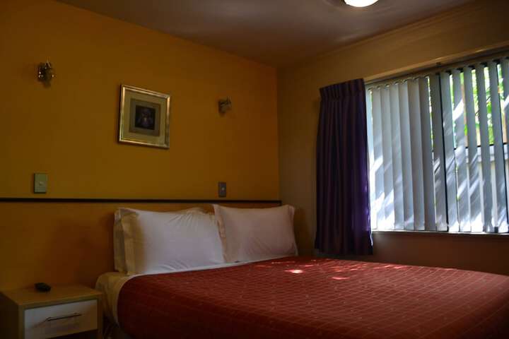 Room 8 of 55