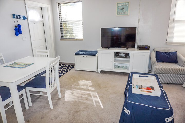 Room 121 of 325
