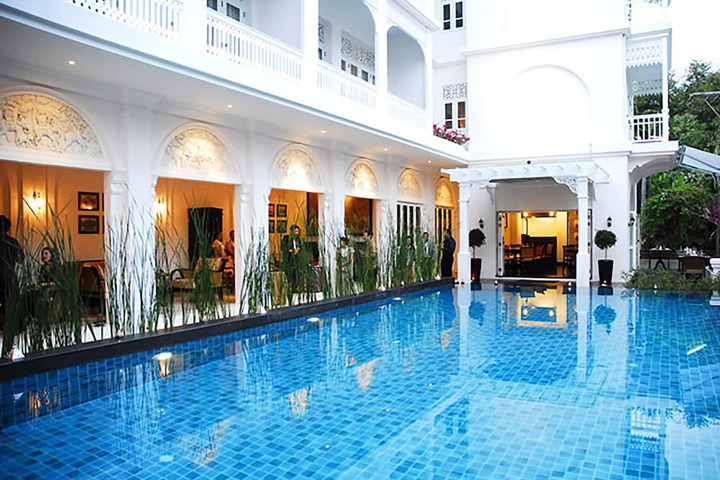 Pool 39 of 72