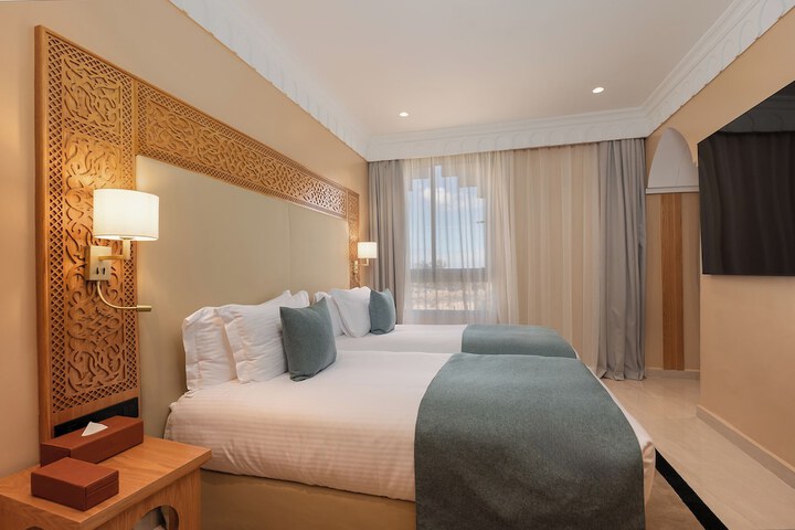 Room 20 of 39