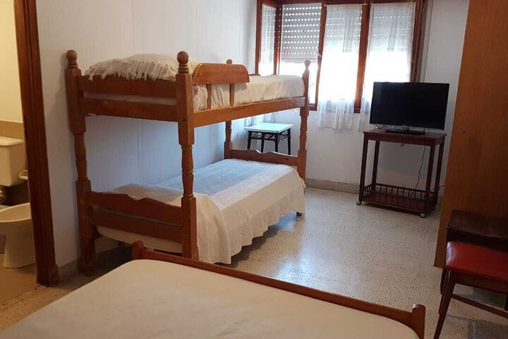 Room 5 of 7