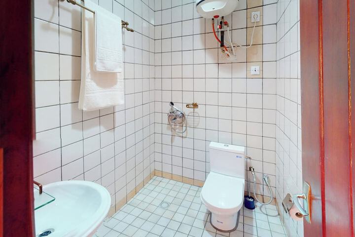 Room 65 of 91