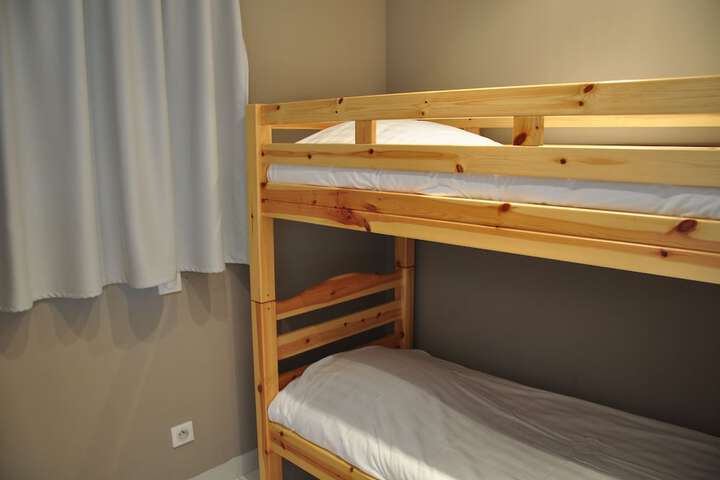 Room 8 of 41