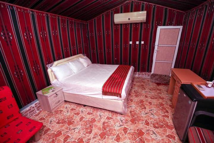 Room 4 of 49