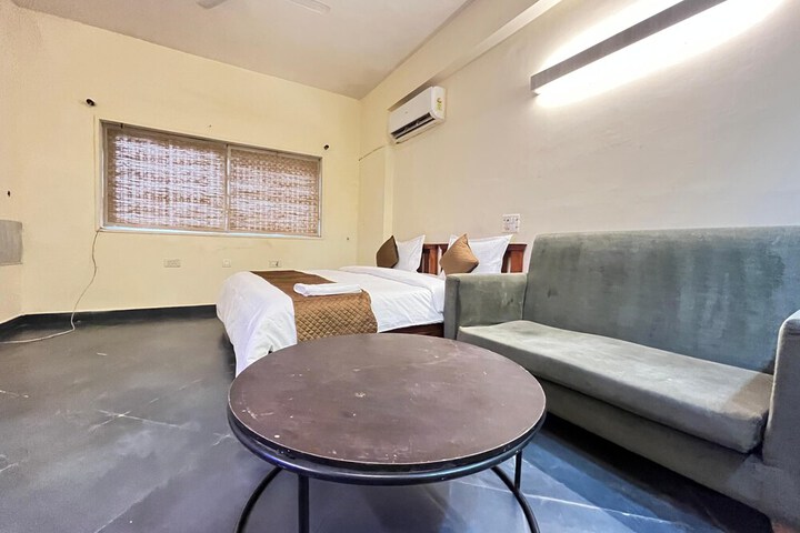 Room 5 of 30