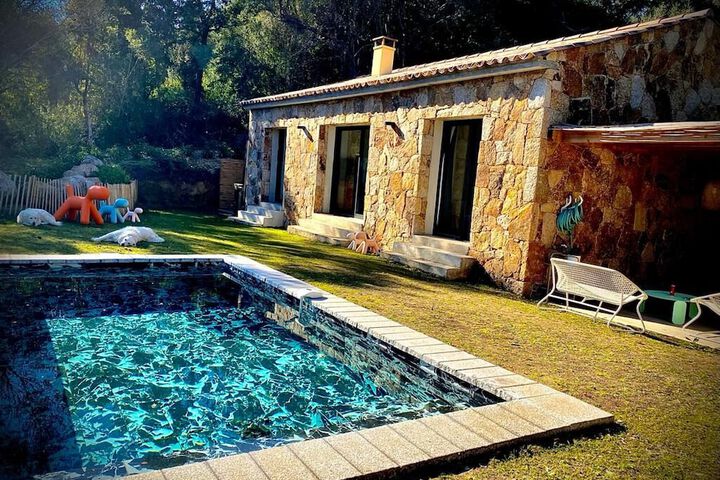 Pool 102 of 113