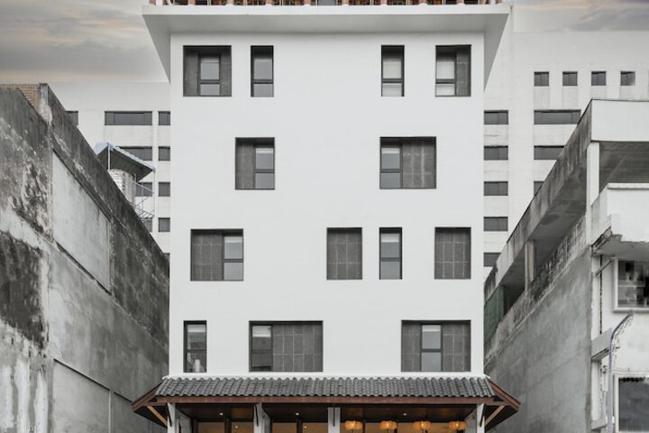 Hotel 16 of 17