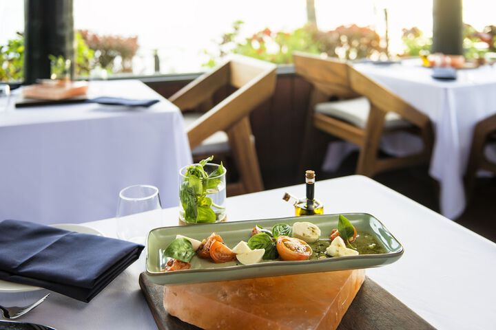 Dining 86 of 150