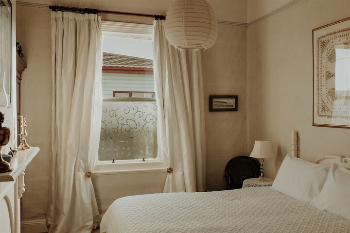 Room 19 of 82