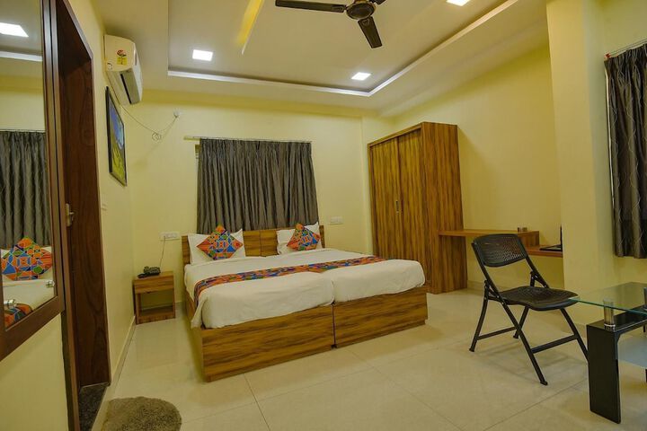 Room 13 of 31