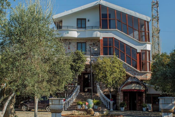 River Hotel in Orikum
