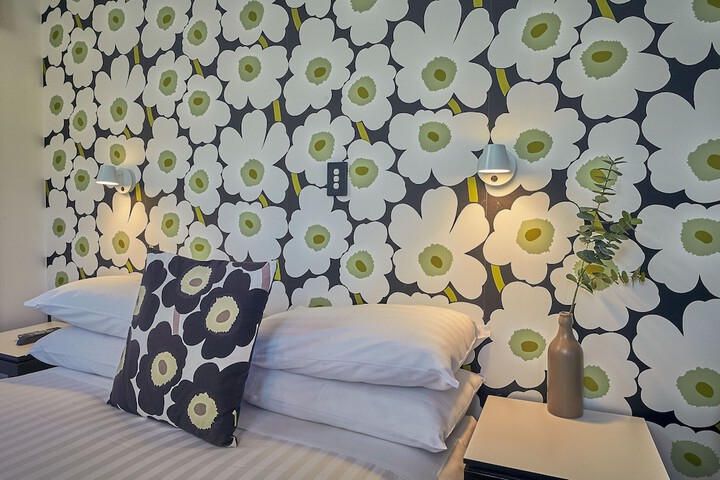 Room 9 of 78