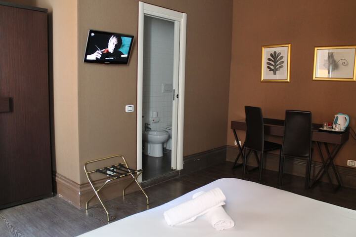 Room 29 of 62