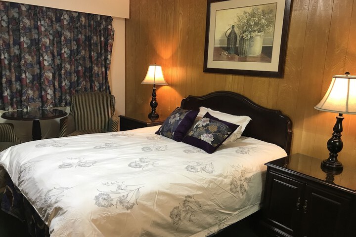 Room 3 of 46