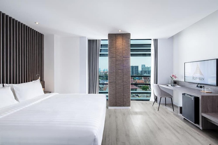 Room 28 of 42