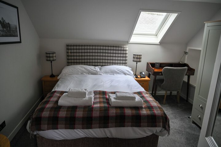 Room 8 of 26