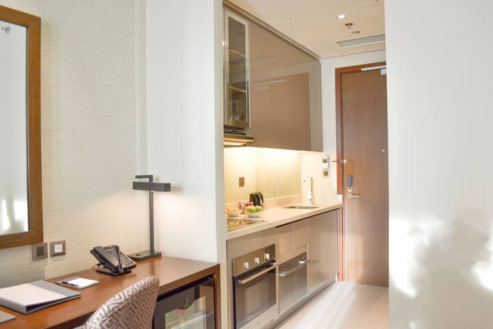 Room 4 of 34
