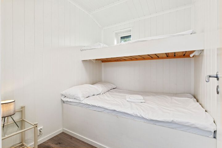 Room 14 of 61