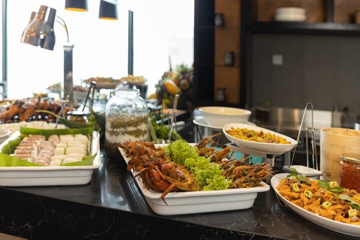 Dining 95 of 148