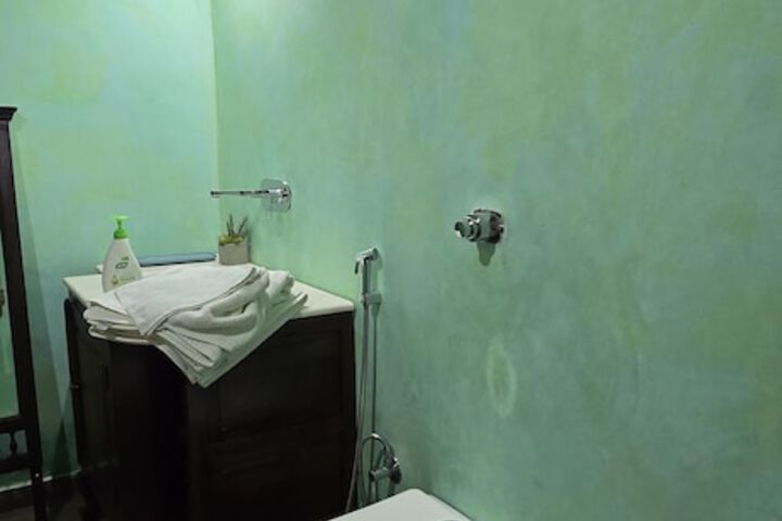 Room 50 of 70