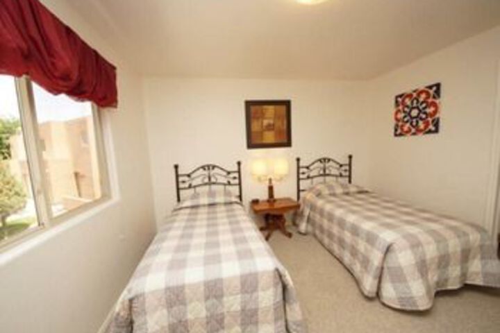 Room 30 of 137