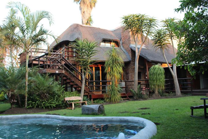 Pool Hotel