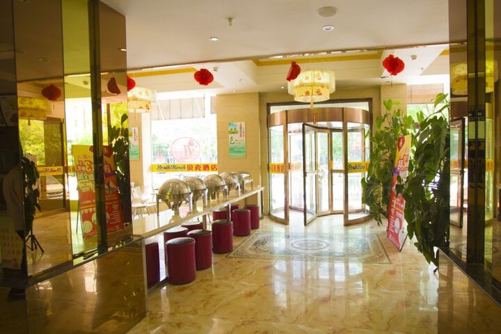 Hotel Interior 4 of 8
