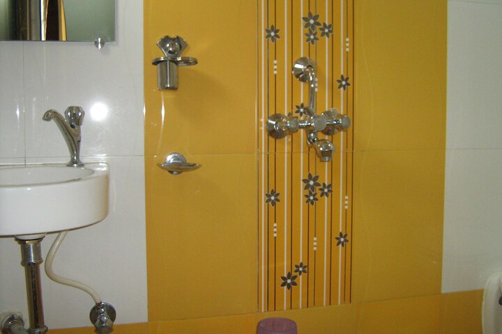 Room 35 of 42