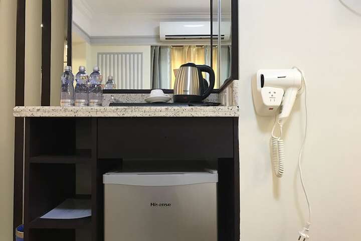 Room 18 of 26