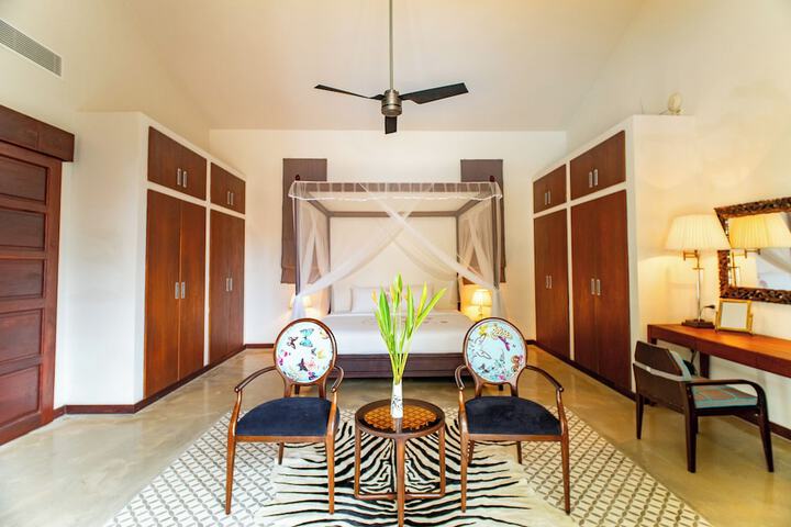Room 40 of 252