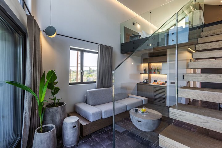 Room 70 of 166