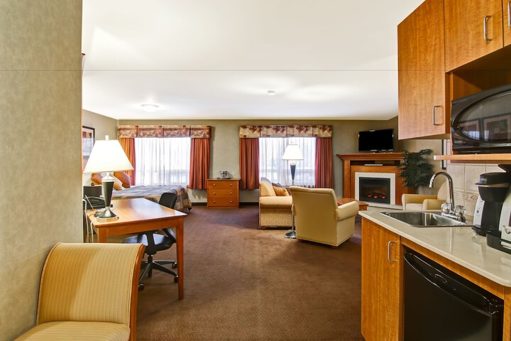 Room 6 of 44