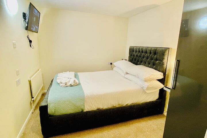 Room 29 of 76
