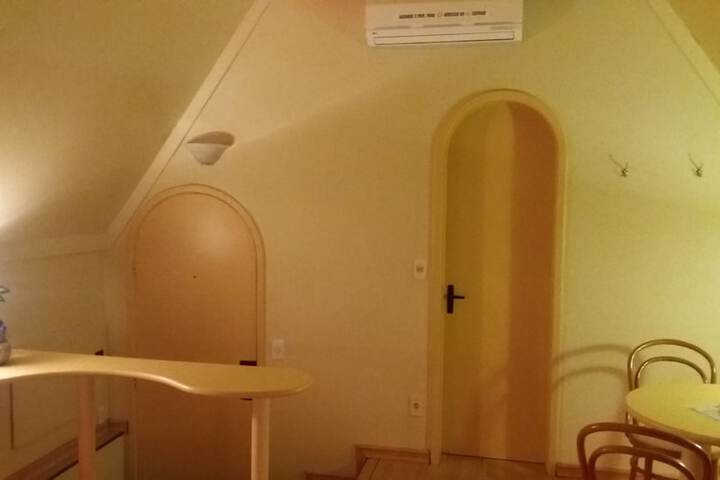 Room 44 of 112