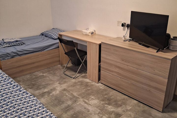 Room-private Cosy Room in a Modern Subur
