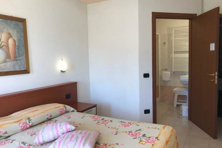 Room 26 of 91