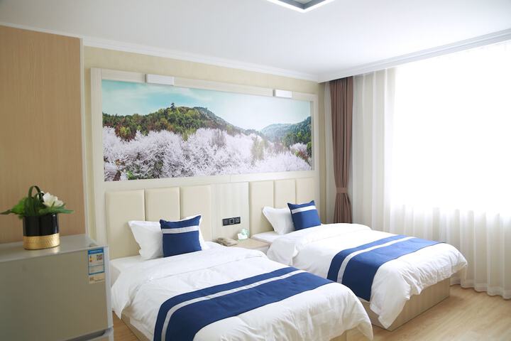Room 16 of 22