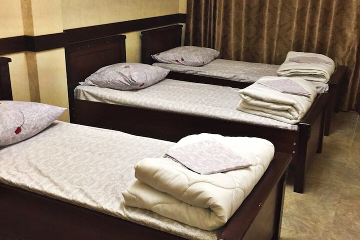Room 2 of 25